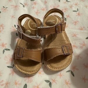 Brown sandals for baby girl